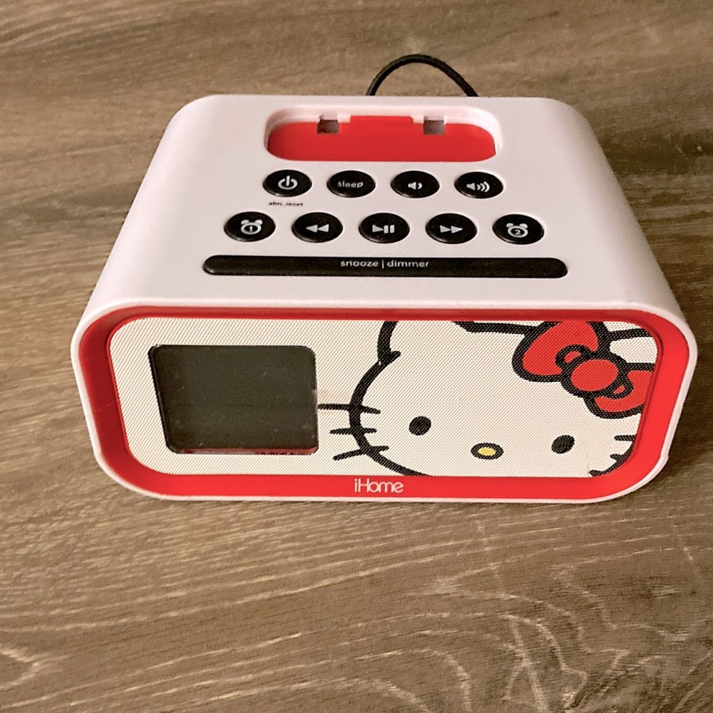 Hello Kitty Clock